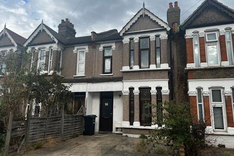4 bedroom terraced house for sale - Westwood Road, Ilford, Greater London, IG3 8RZ