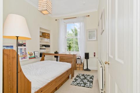 2f2, 88 Newhaven Road, Edinburgh, EH6 5QL
