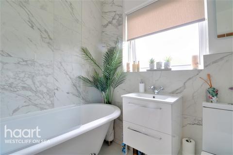 12 Plas Newydd Close, Southend-on-sea, SS1 3AH