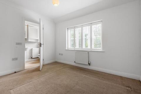 3 bedroom semi-detached house to rent, Wokingham,  Berkshire,  RG41