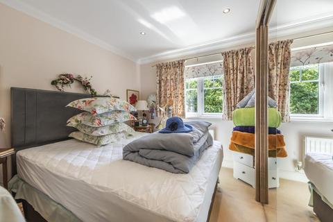 2 bedroom flat for sale - Wokingham,  RG41,  RG41