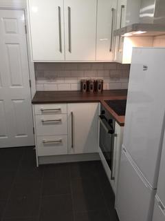 1 bedroom in a house share to rent, Ena Street,  Hull, HU3