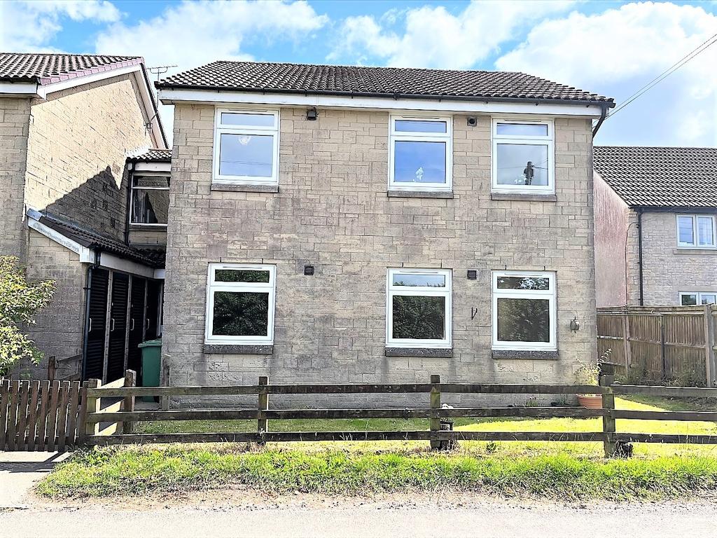 Park Hayes, Leigh on Mendip, BA3 1 bed apartment £100,000