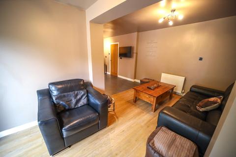 16 Avery Square, Haydock, St Helens, WA11 0XB