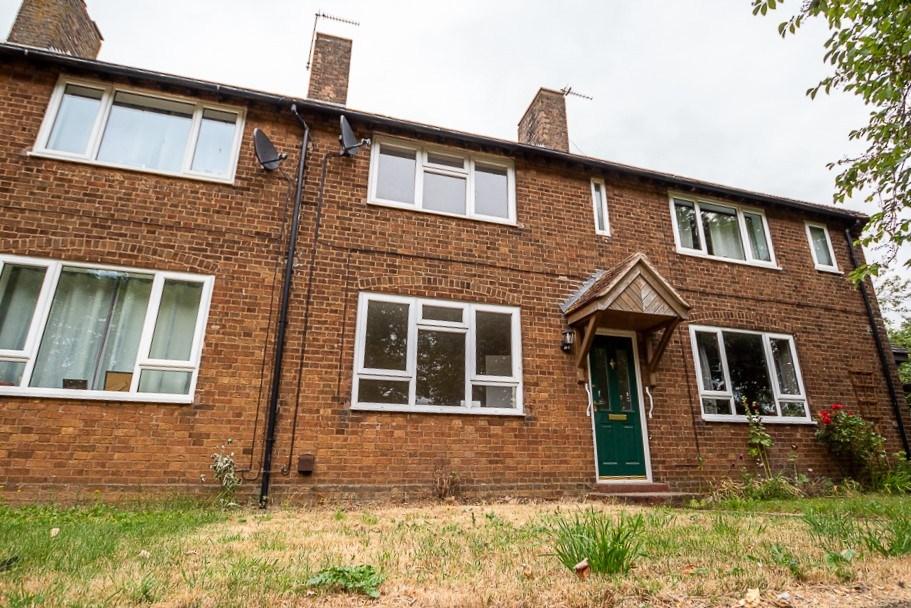 Kirton In Lindsey, DN21 2 bed terraced house £99,950