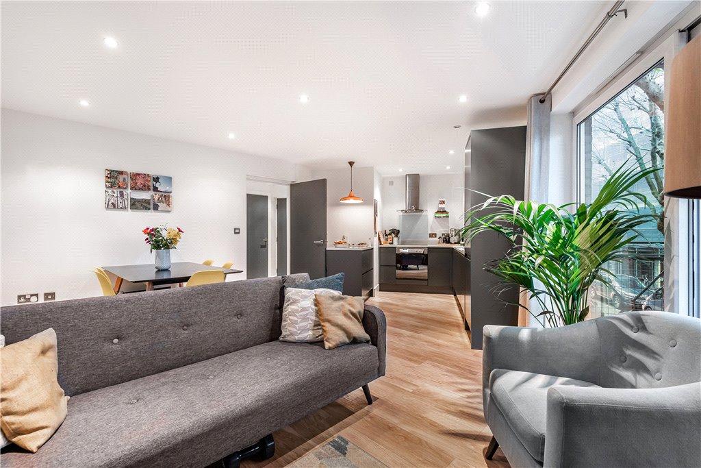 Kitchen/Reception