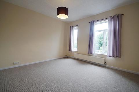 17 Clegg Street, Springhead, Oldham, OL4 4QW