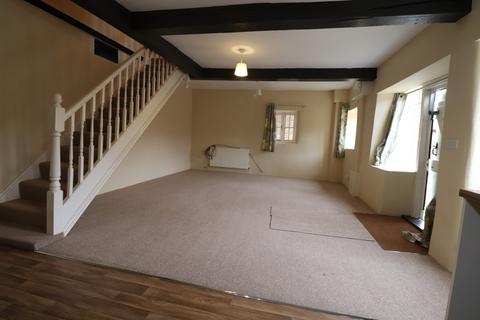 2 bedroom cottage to rent, The Green, Hardingstone, NN4