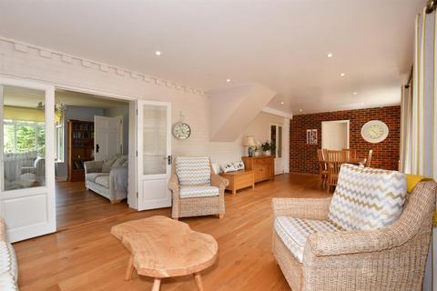 87 Chestfield Road, Chestfield, Whitstable, CT5 3JH