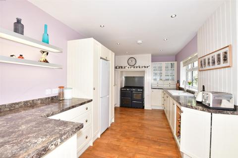 87 Chestfield Road, Chestfield, Whitstable, CT5 3JH