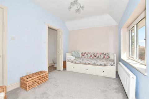87 Chestfield Road, Chestfield, Whitstable, CT5 3JH