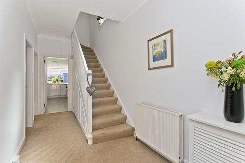 10 Tramore Crescent, Prestwick, KA9 1LT