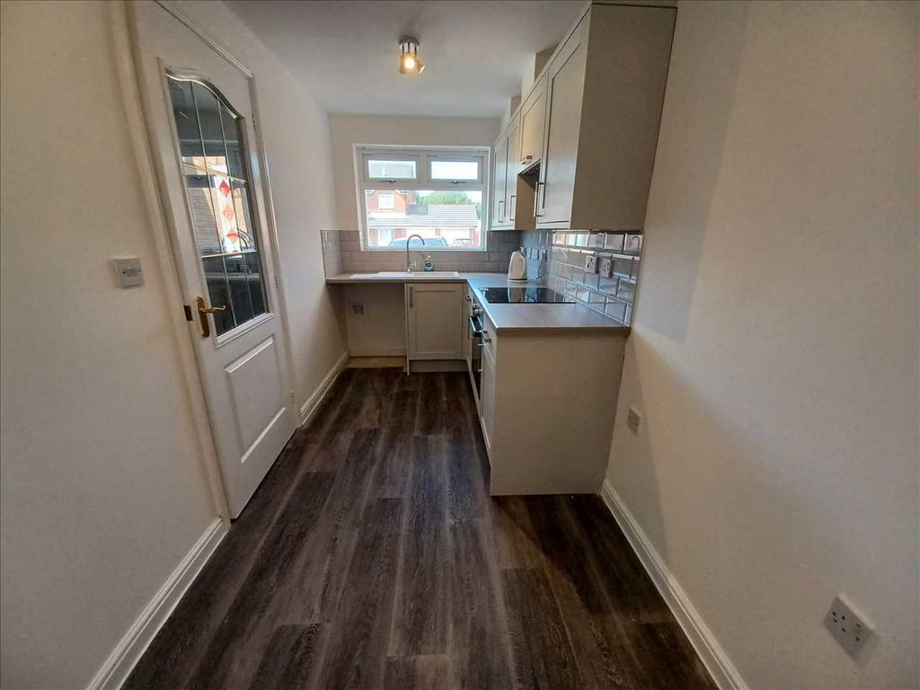 Tarragon Drive, Blackpool 2 bed house £695 pcm (£160 pw)