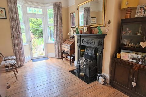 40 Capel Road, Barnet, EN4 8JE