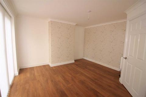1 bedroom apartment to rent, Peatwood Avenue, Kirkby