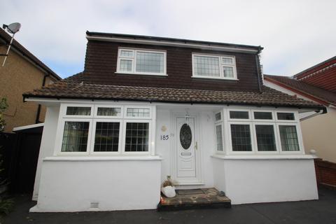 4 bedroom detached house to rent - 185, Romford, London, RM5