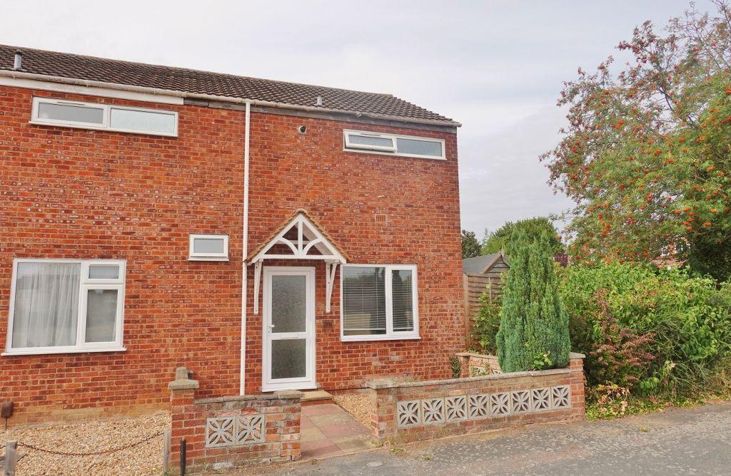 Hethersett Close, Newmarket 2 bed semidetached house £1,000 pcm (£