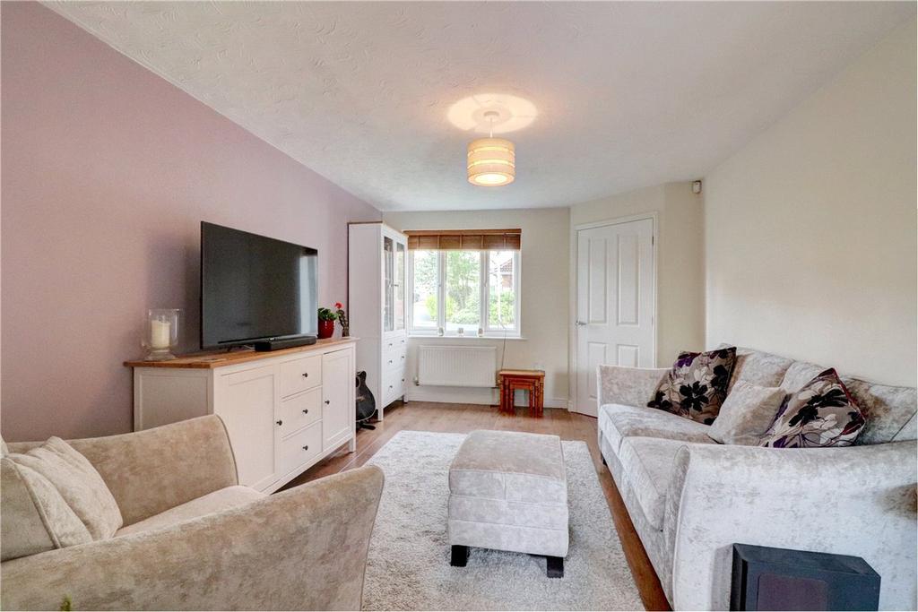 Oakwell Court, Hamsterley Colliery... 3 bed detached house £220,000