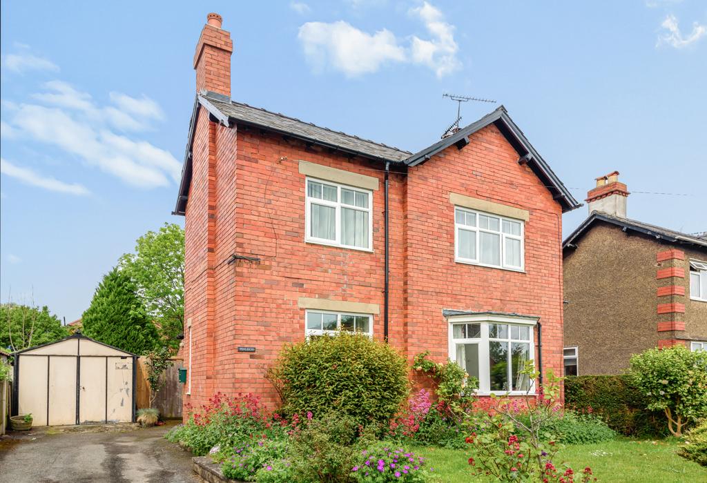 Penleigh, Middleton Road, Oswestry... 3 bed detached house £280,000
