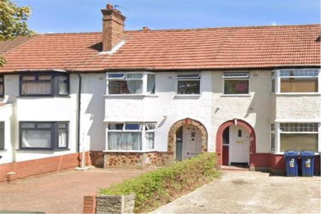 Ennismore Avenue 3 bed terraced house £1,950 pcm (£450 pw)