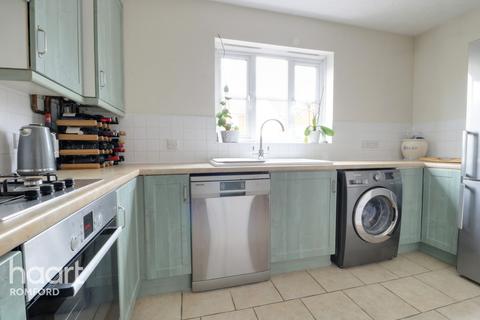 57 Jasmine Road, Rush Green, Romford, RM7 0WZ