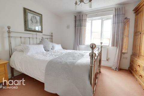57 Jasmine Road, Rush Green, Romford, RM7 0WZ