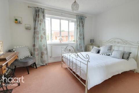 57 Jasmine Road, Rush Green, Romford, RM7 0WZ