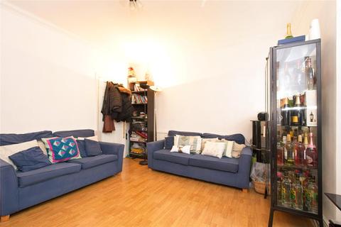 25 Bostall Hill, London, SE2 0RB
