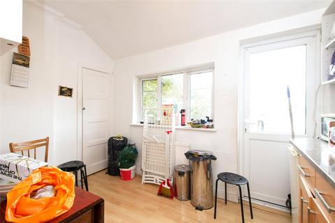 25 Bostall Hill, London, SE2 0RB
