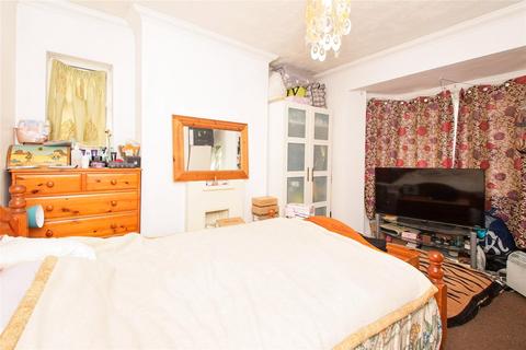 25 Bostall Hill, London, SE2 0RB