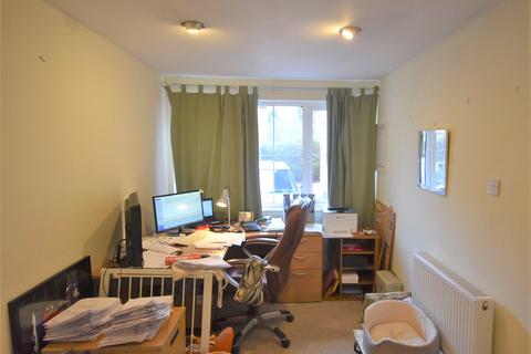 11 Kidner Close, Luton, LU2 7SX