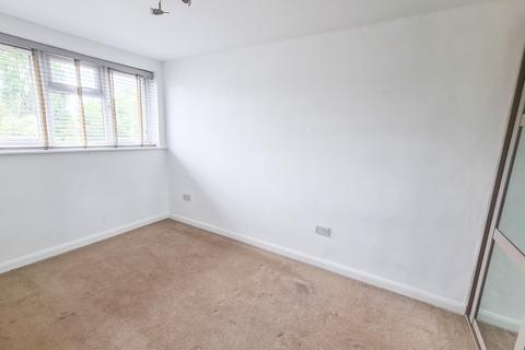 10 Templecroft, Ashford, TW15 1TJ