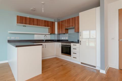3 bedroom flat for sale - 20/33 Granton Park Avenue North, Edinburgh, EH5 1GW