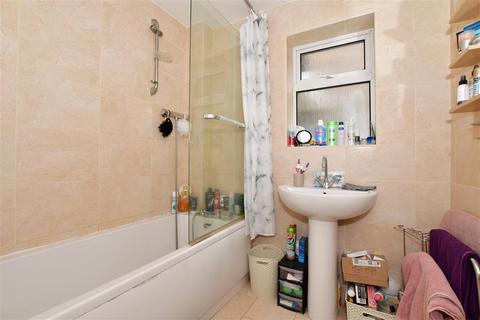 19 Glena Mount, Sutton, SM1 4HW