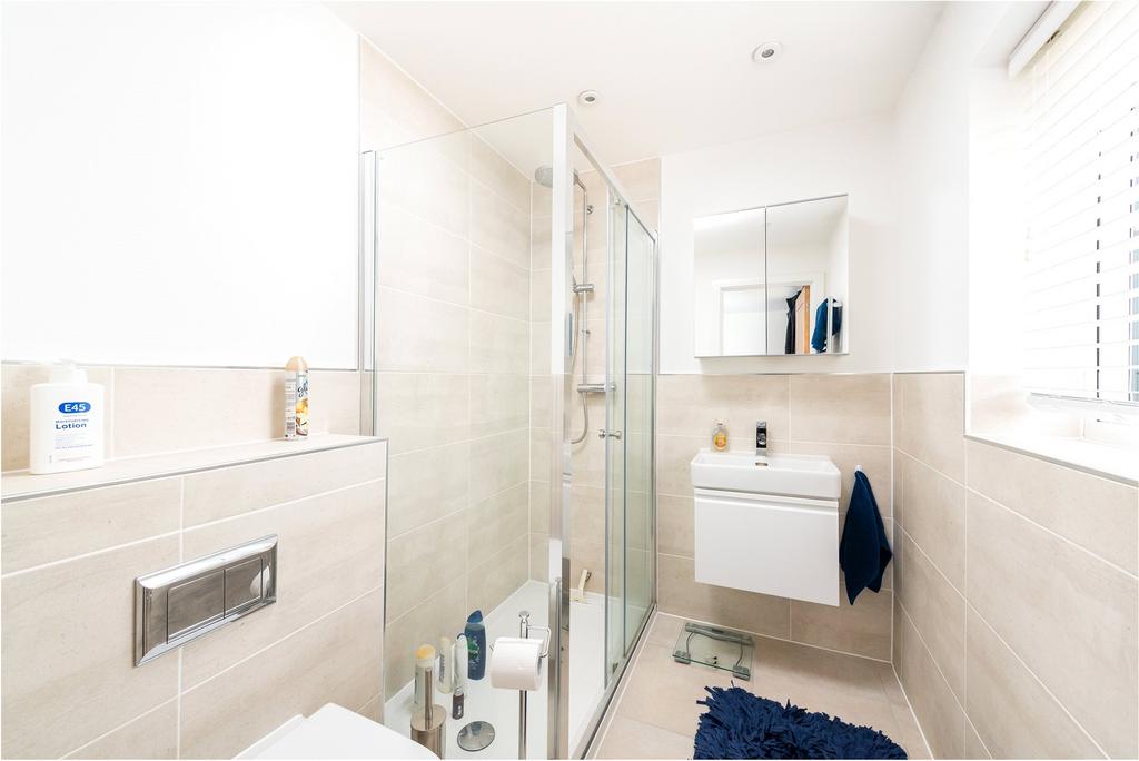 Bed 1 En Suite