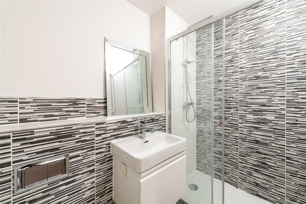 Bedroom Two En Suite