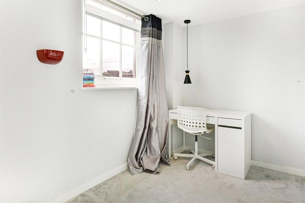 Bedroom/Study