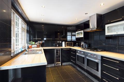 4 bedroom semi-detached house for sale - High Street, Stanwell, Middlesex, TW19