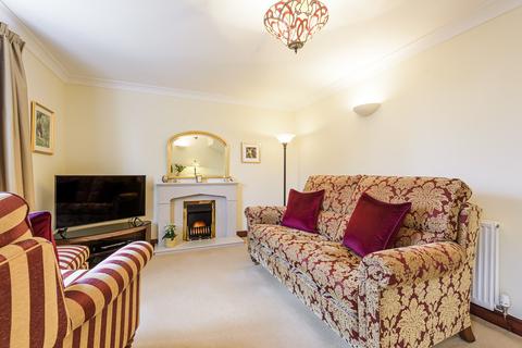 4 The Meadows, Arnside, Carnforth, LA5 0EY