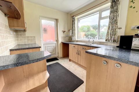 15 Gleneagles Avenue, Hoddlesden, Darwen, BB3 3LP