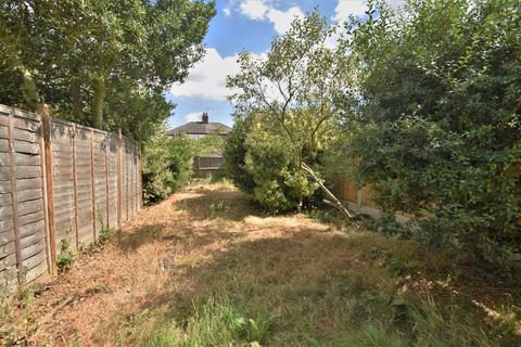 77 Manor Road, Chelmsford, CM2 0ER