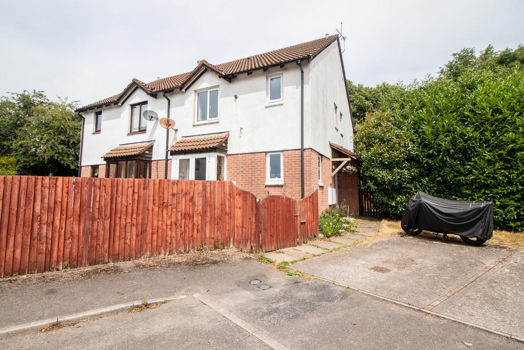 Manston Close, Radyr Way 2 bed terraced house £200,000
