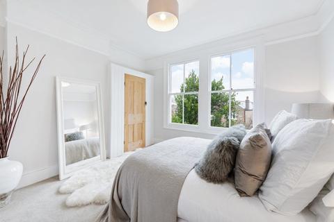 3 bedroom apartment for sale - Windermere Road, Muswell Hill N10