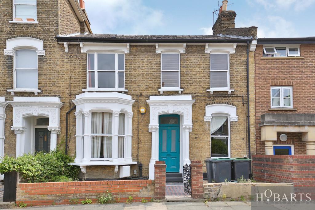 Scarborough Road, Stroud Green, London 2 bed apartment £1,950 pcm (£