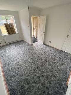 2 bedroom semi-detached house to rent - Hazelwood Close