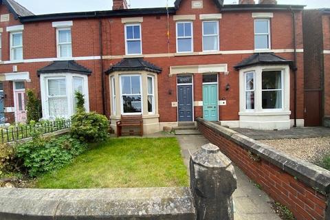 3 bedroom terraced house to rent, Warton Street, Lytham St. Annes, Lancashire, FY8