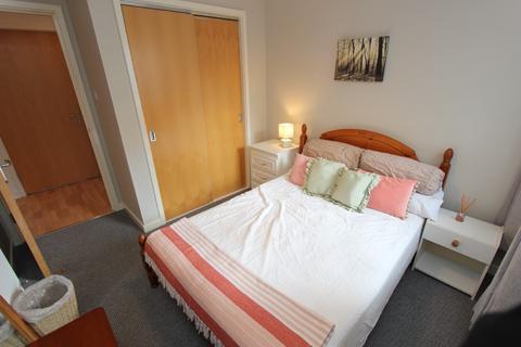 3 bedroom flat to rent - Glasgow Road, East Craigs, Edinburgh, EH12