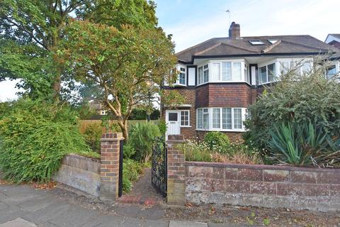 171 Dukes Avenue, Richmond, TW10 7YH