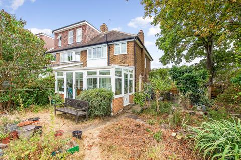 171 Dukes Avenue, Richmond, TW10 7YH