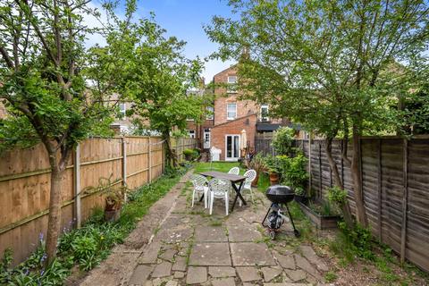 62 Maldon Road, London, W3 6SZ